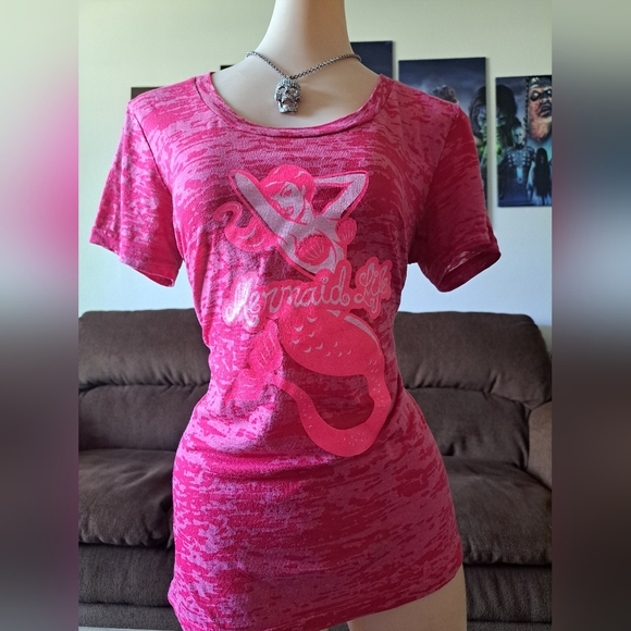 Mermaid Life Top bought in Disneyland - Picture 2 of 4